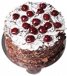 4 ile 6 kişilik Kütahya Doğum günü yaş pastası Çikolatalı Vişneli yaş pasta